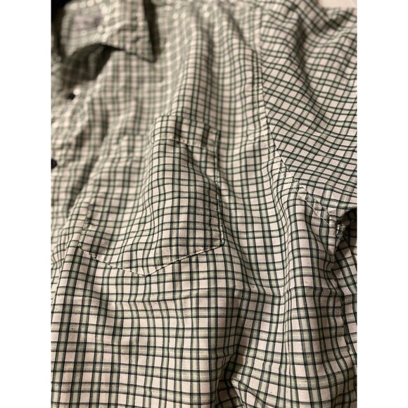 VTG No Fear Men's L Button Up Short Sleeve Front Pocket Shirt Plaid Green White - Picture 8 of 10